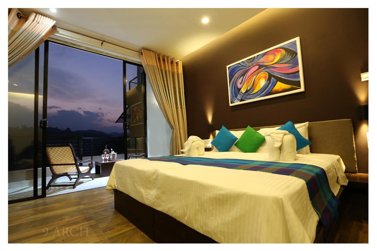 9 Arch Hotel บันดาราเวลา ภายนอก รูปภาพ