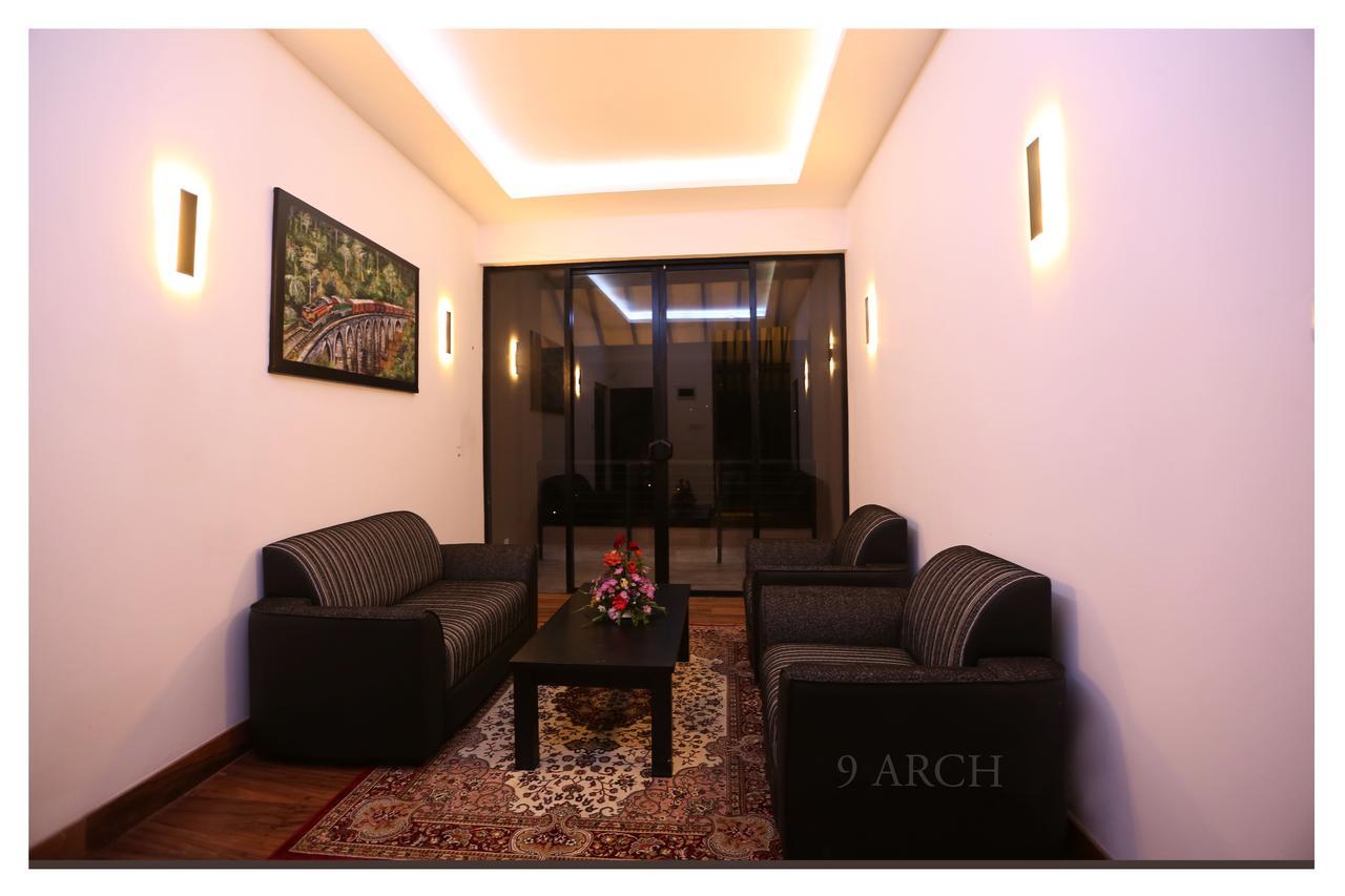 9 Arch Hotel บันดาราเวลา ภายนอก รูปภาพ