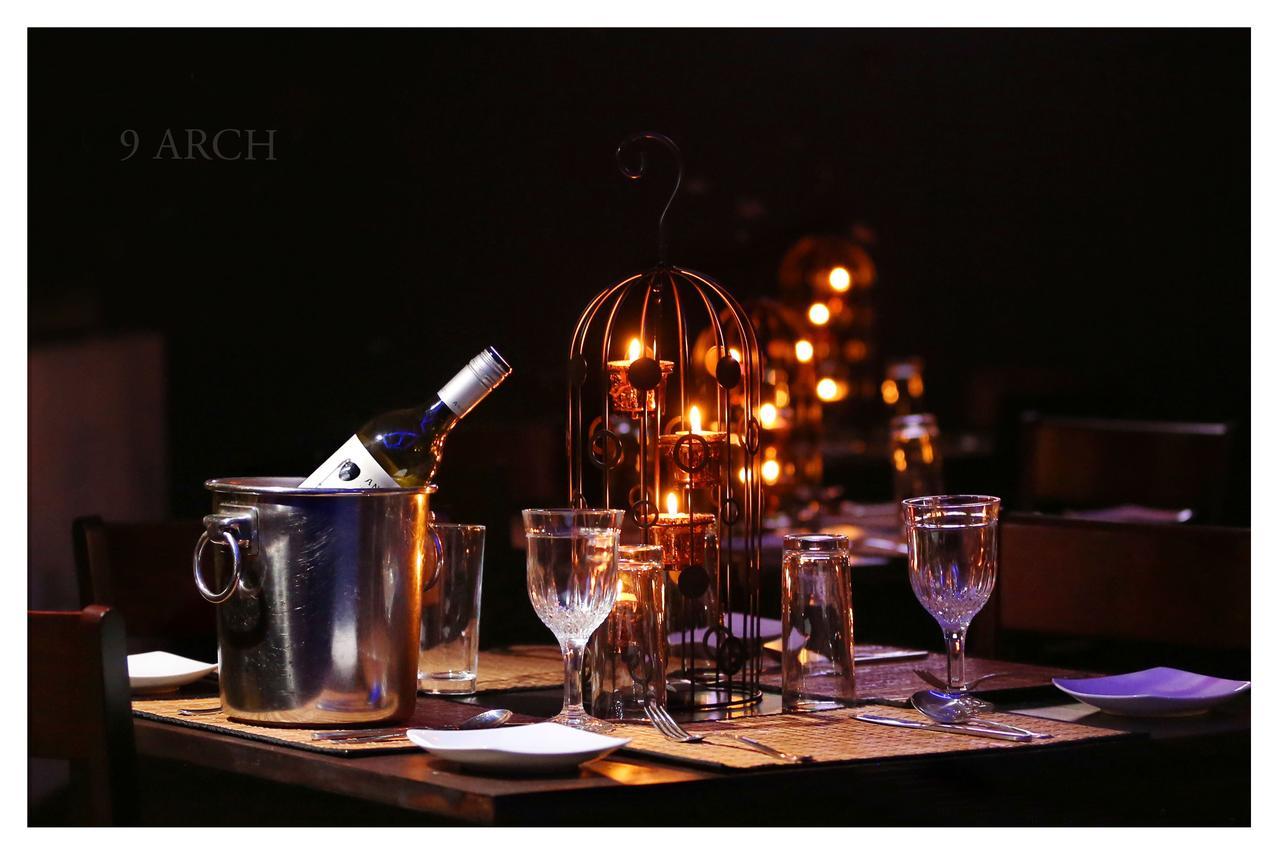 9 Arch Hotel บันดาราเวลา ภายนอก รูปภาพ