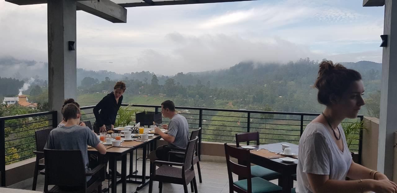 9 Arch Hotel บันดาราเวลา ภายนอก รูปภาพ
